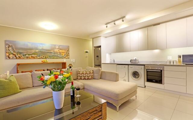 Cape eazi stayz Acc Odyssey