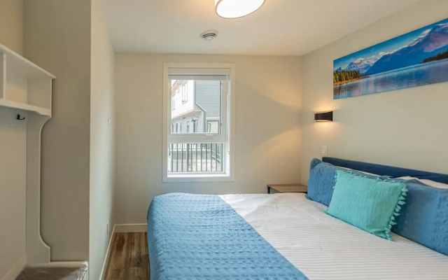 Skyline-Townhouse Combo-AC-Pool-Hot Tub