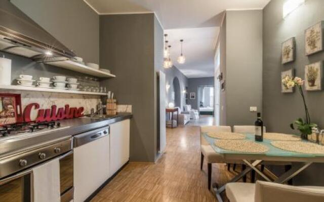 Porta Venezia Apartment