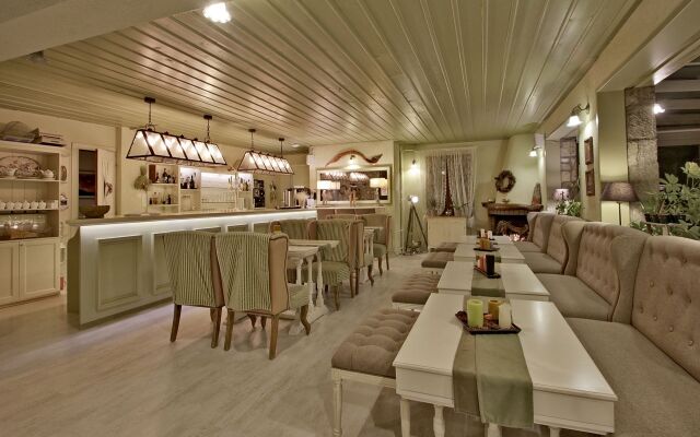 Boutique Hotel Skamnos