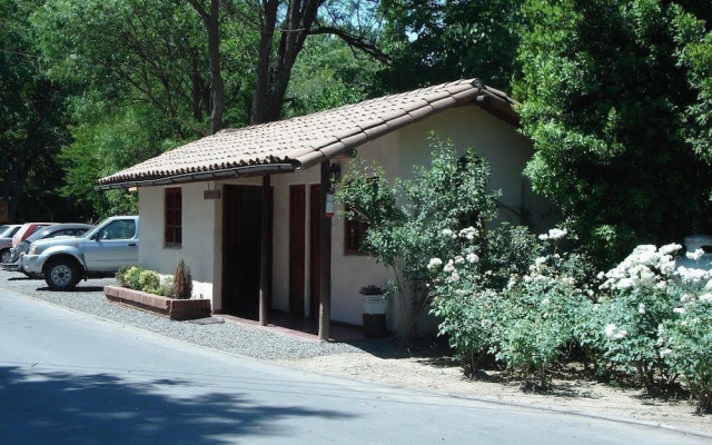 Hostal Cruceral Pirque