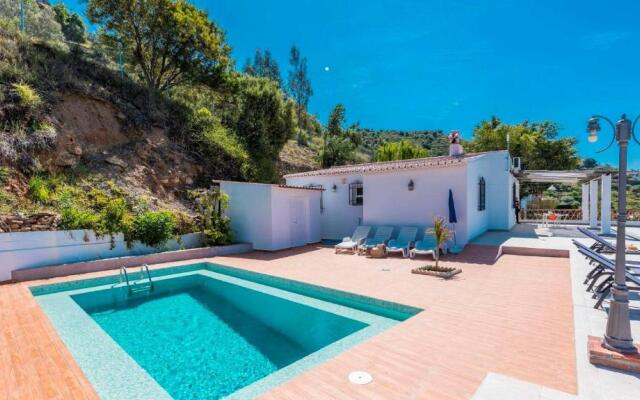 Benama Torrox by Ruralidays