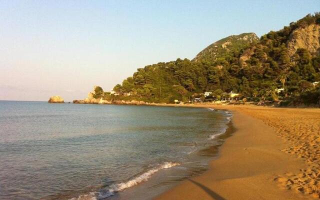 Glyfada Beachfront Apartment A3g 58a
