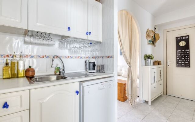 Simplistic Apartment in Alcocéber With Swimming Pool