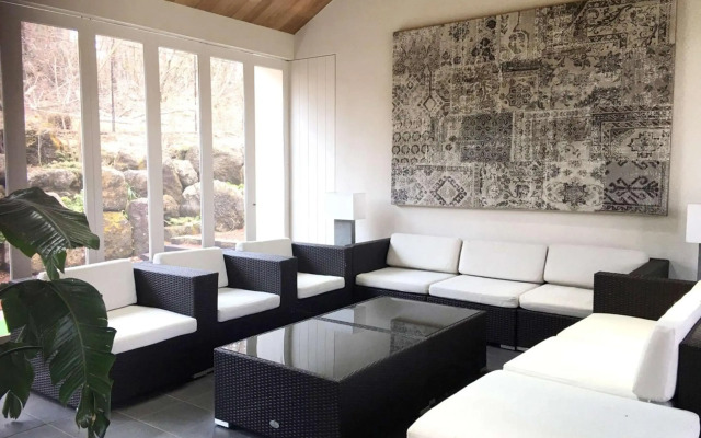 ゲストハウス　ペーパームーン