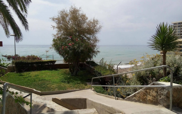Apartamentos La Roca Rentals