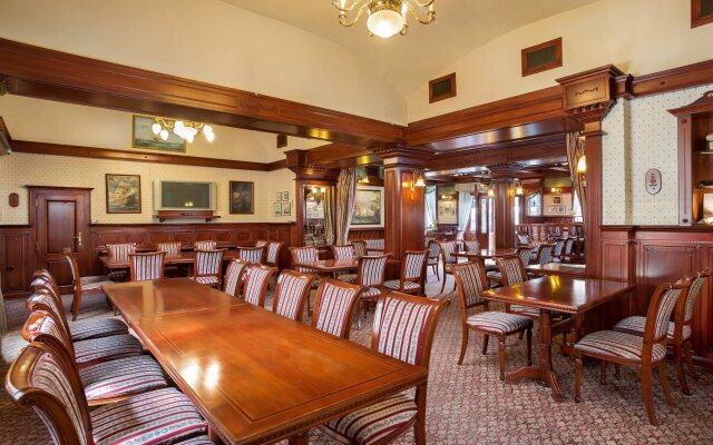 Nelson Hotel