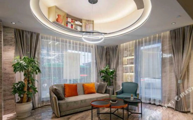 Superior Hotel (Jiaxing Yaohan Shopping Mall Area)