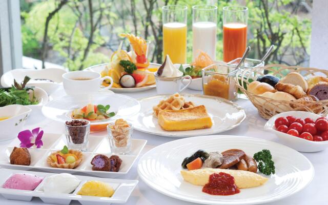 DoubleTree by Hilton Naha Shuri Castle