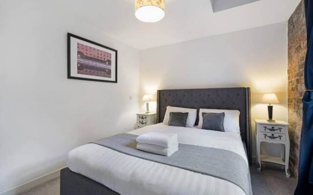 Host Apartments Henry s Hideaway