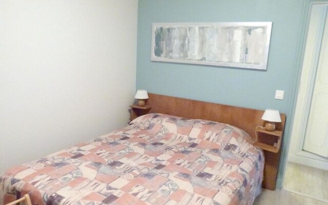 Apartment With one Bedroom in Saint-raphaël, With Wonderful sea View,