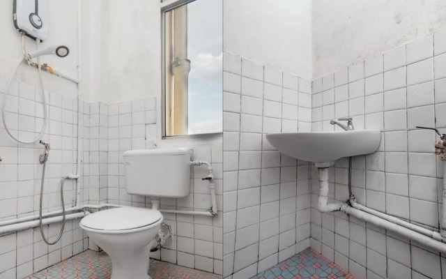 SPOT ON 89706 To-day Hotel