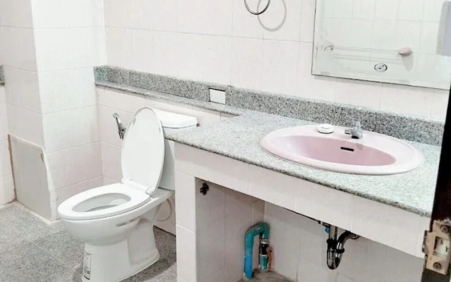 Mitr INN Sukhumvit 2 - BTS Nana