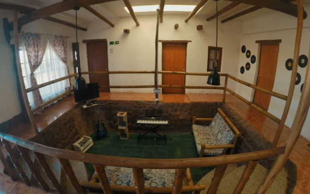 Rey Lagarto Hostel