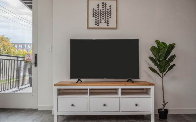 Kasa Bryn Mawr Minneapolis