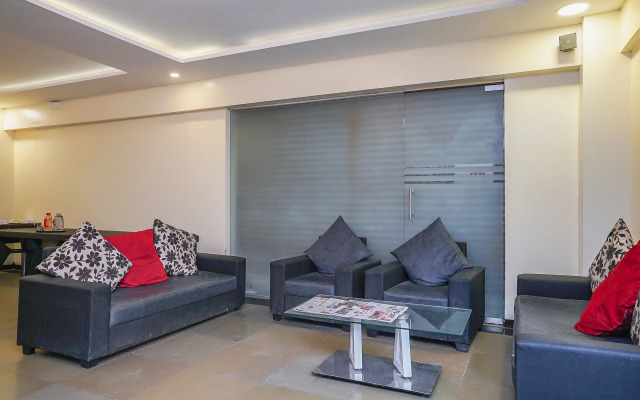 OYO 82741 Mohan Garden Stays
