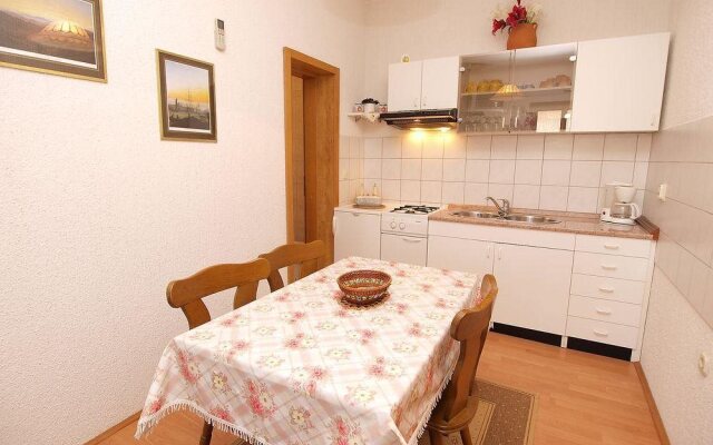 Olive Apartments