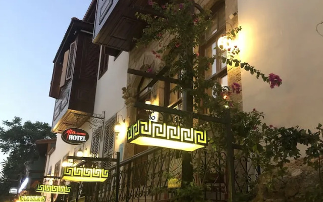 Mellon Premium Hotels