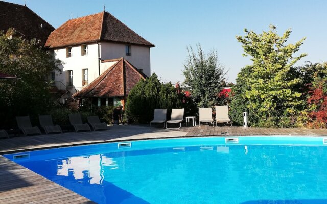 Hostellerie de la tour dauxois