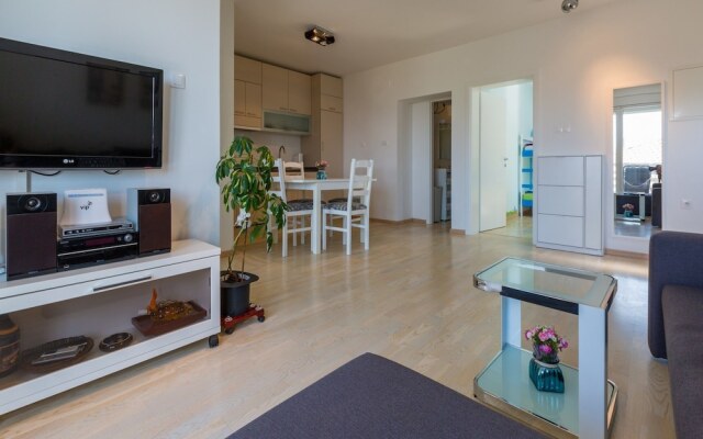 Apartment Mirta