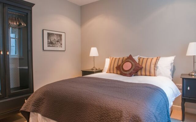 32 Newcomen Road (Flat 1)