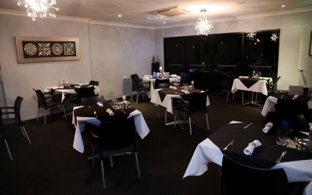 Rocky Resort Motor Inn