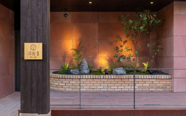 Koum Ryokan Hotel Gijang by Aank