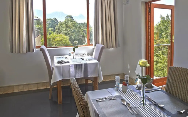 Hottentots Mountain View Guest House
