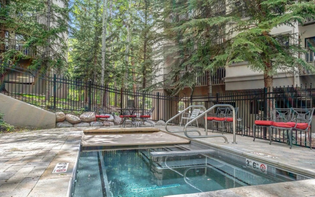 Townsend Place A205 2 Bedroom Condo by Redawning