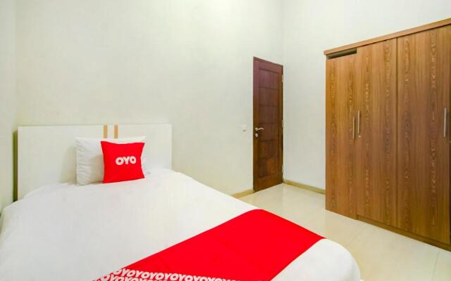 OYO 90006 Dieng Ellen s House Syariah