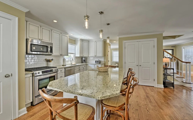 Lavallette House w/ Fenced Yard & Gas Grill!