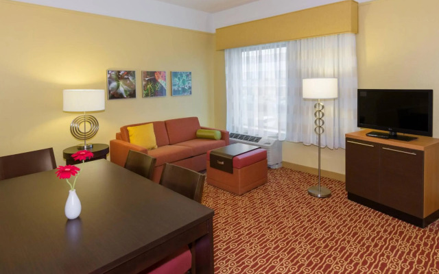 TownePlace Suites Buffalo Airport