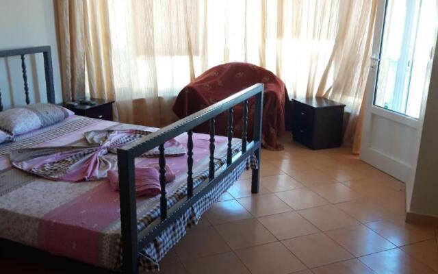 Studio Apartments Rizarjo