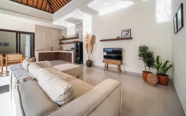 Calmaan Villa By Betterplace