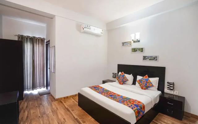 Fabhotel Vraj Inn