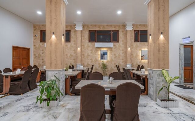 Hotel Apex Surat