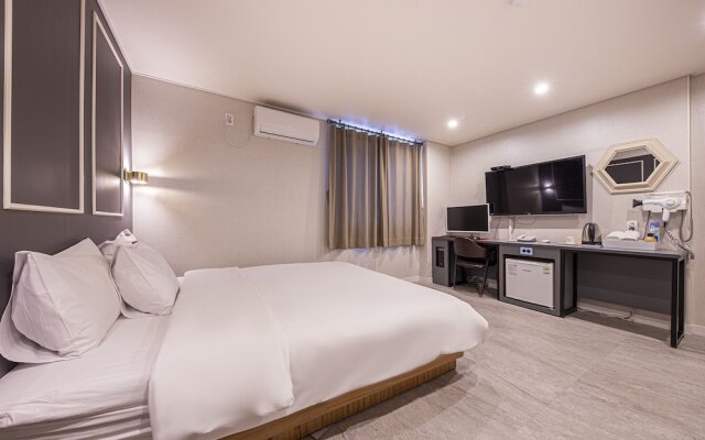 Wonju Hotel V