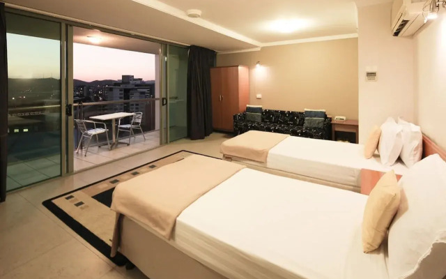 Best Western Astor Metropole Apartments