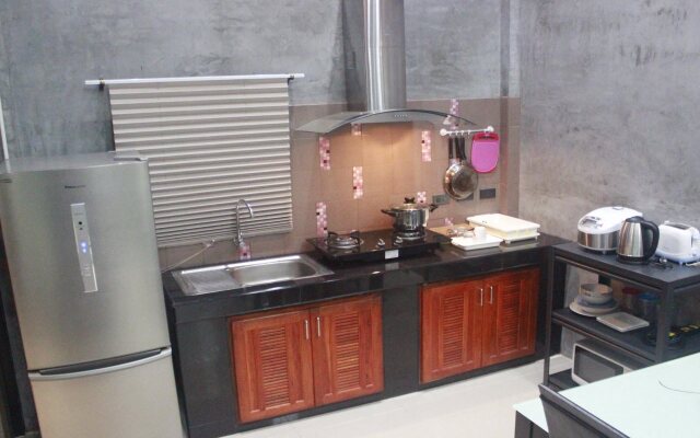 Aree Guesthouse2