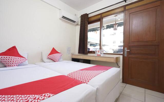 OYO 1699 Verona Residence