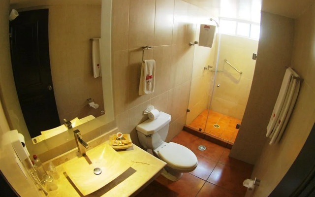 Roma, Suites & Business Center