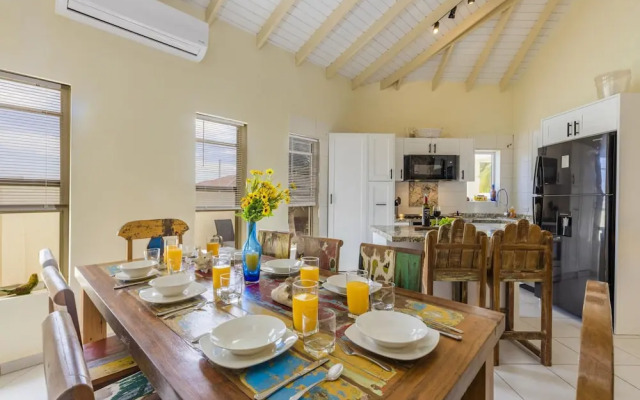 Spacious 7BR 6BA Villa 2 Pools Walktobeach