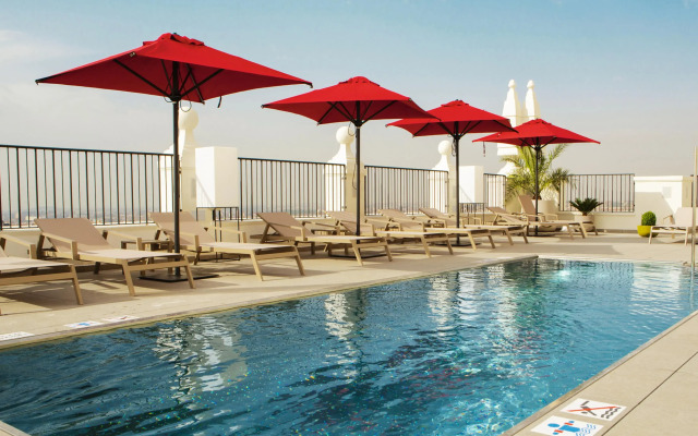 Отель Riu Plaza España