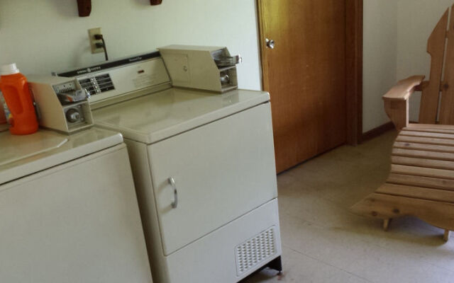 Cool City Motel