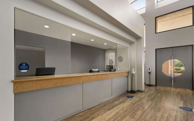 Travelodge by Wyndham Tucson Airport