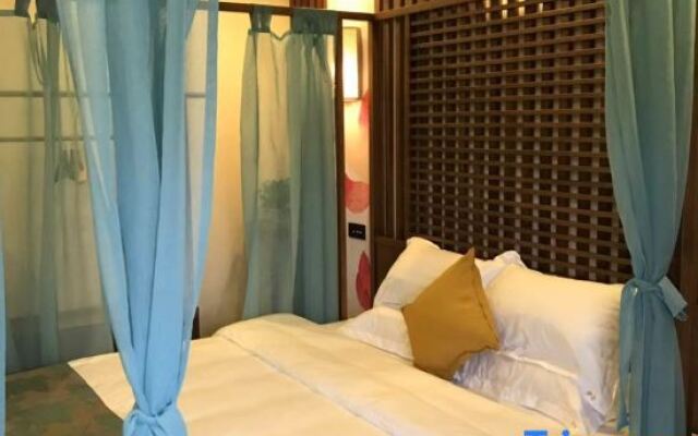 Sanjiantang Jingshe Boutique Homestay