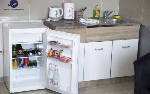 Airport Belgrade Rest Apartments Hotel