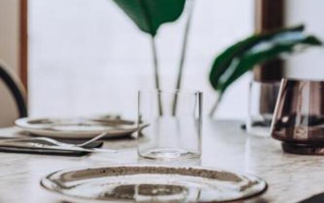 Ocho Suites & Kitchen