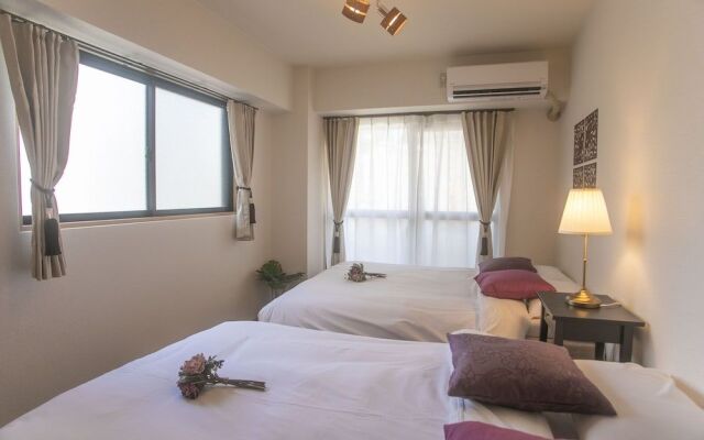 Shinsaibashi-House B