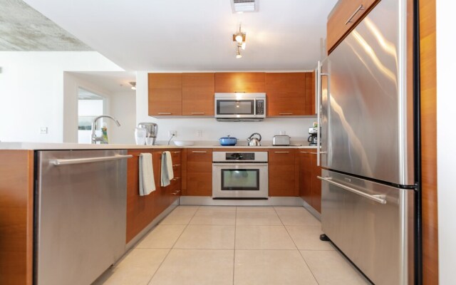 Miami World Rental - Midtown 820